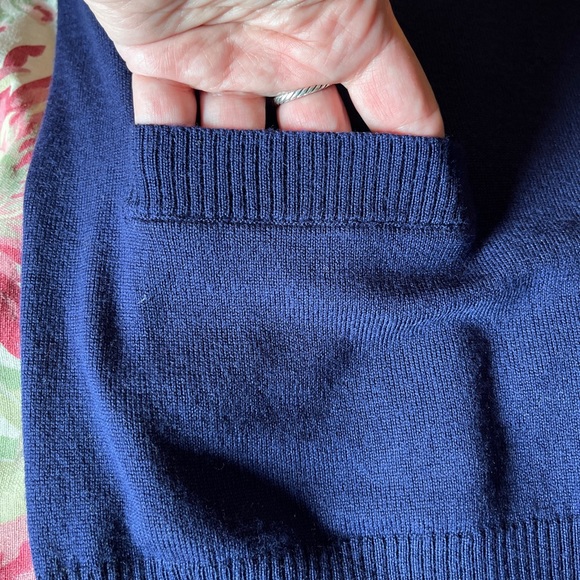 Vtg LORD & TAYLOR Size Medium Longline Cardigan Navy Blue Luxe Merino Wool NWT - Picture 13 of 15